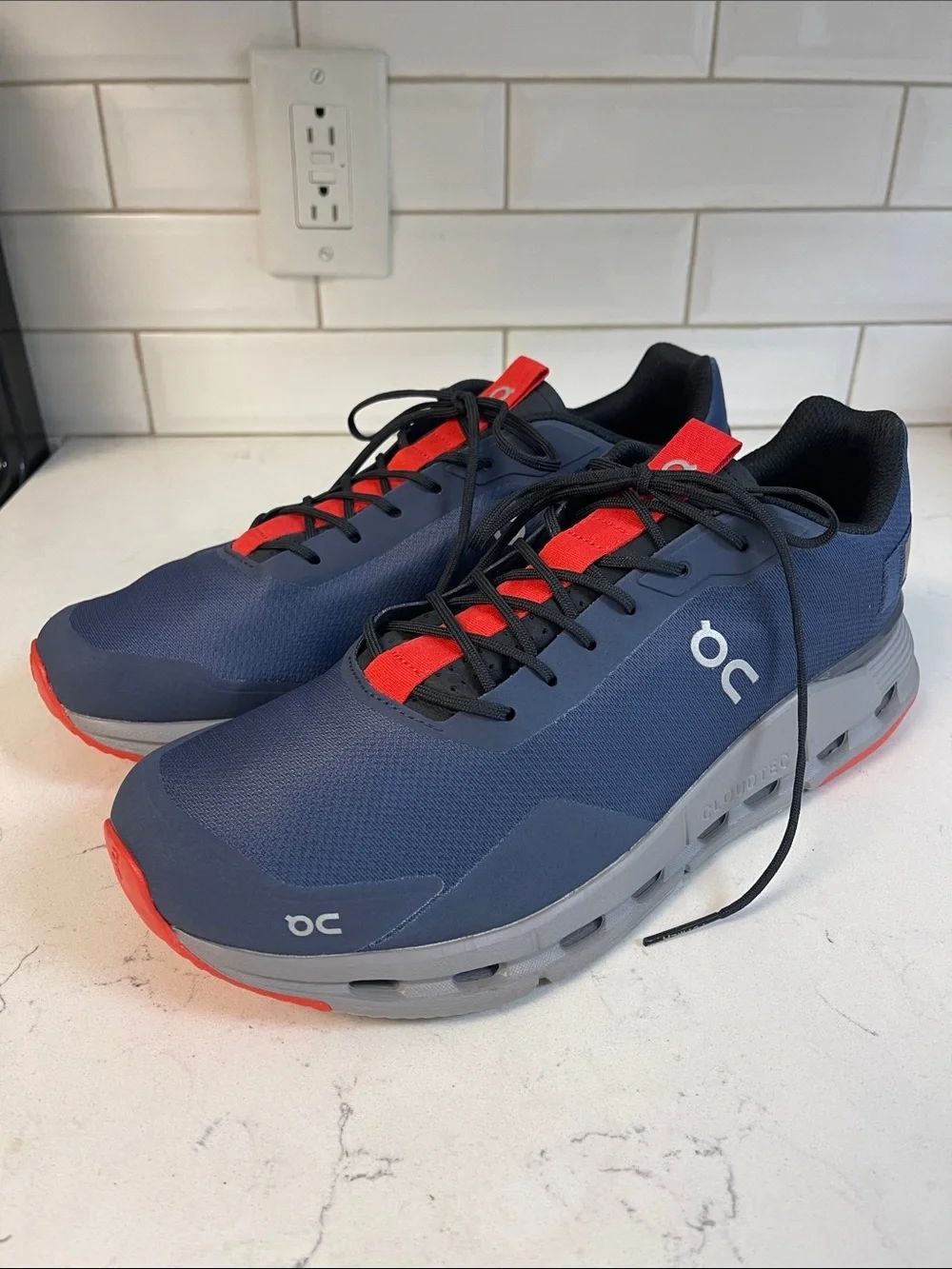 ON Running Cloudnova Form Denim Red Size 11 Style Number 26.98122 Worn 1-2 times
